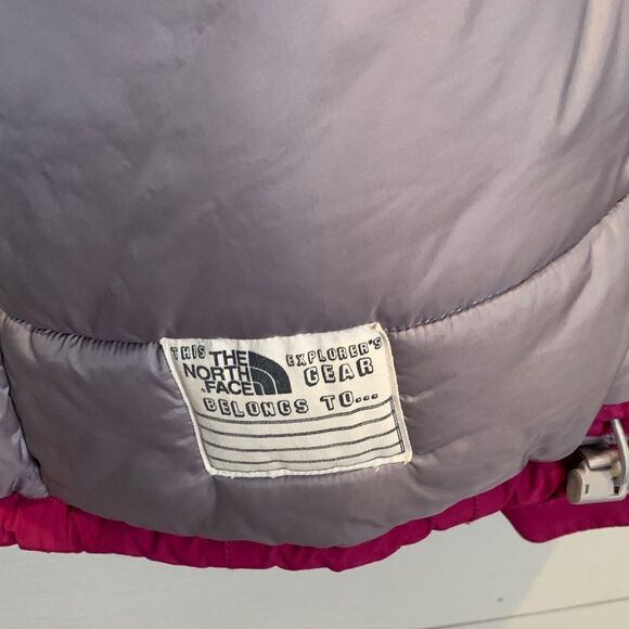 The North Face Kids' Magenta and grey Puffer Jacket size 14/16 large EUC snow - Picture 14 of 14